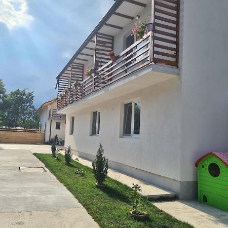 Luca'S Studio 3 ,Close To Therme Bucharest, Airport Otopeni Balotești Exterior foto