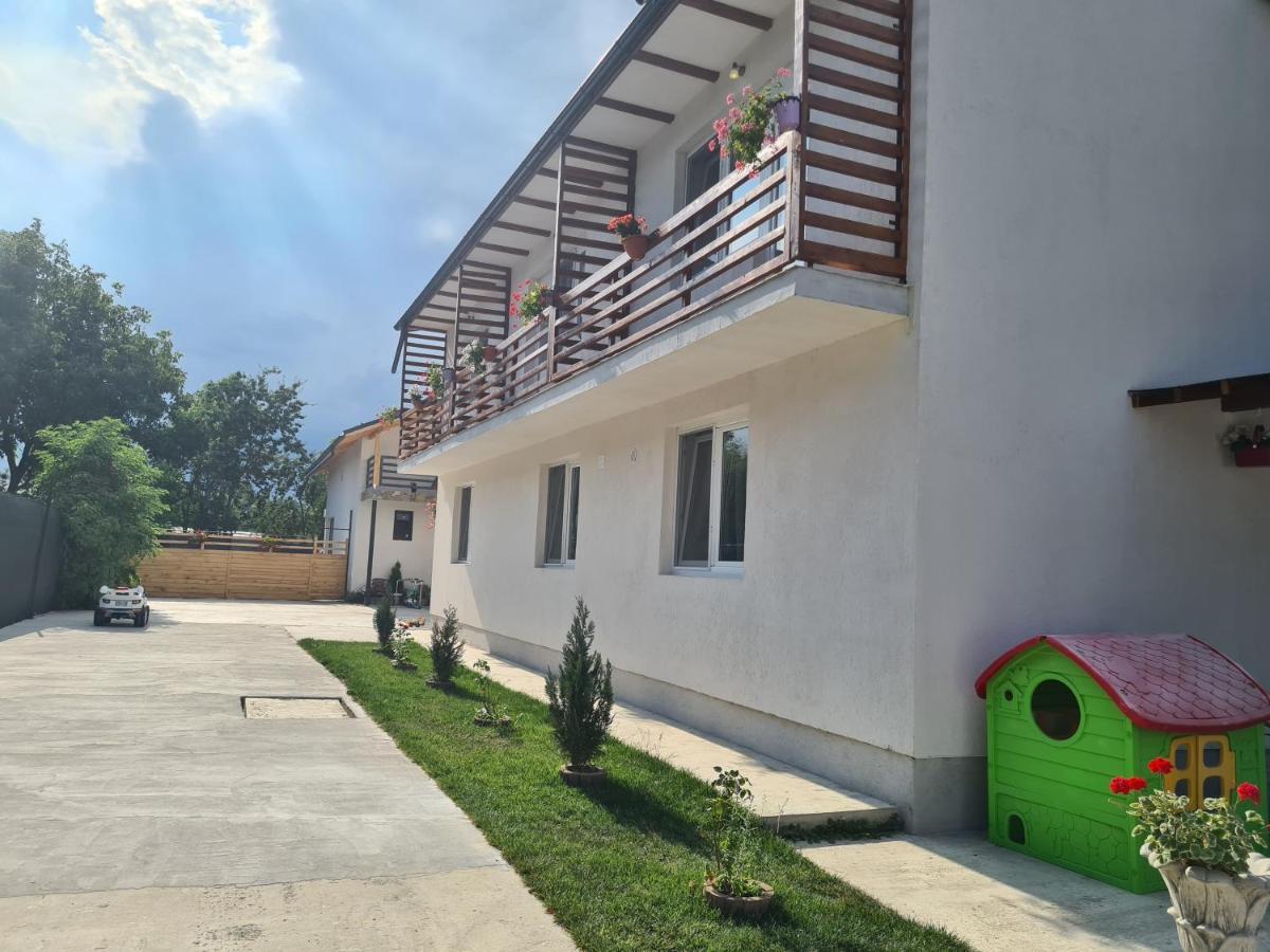 Luca'S Studio 3 ,Close To Therme Bucharest, Airport Otopeni Balotești Exterior foto