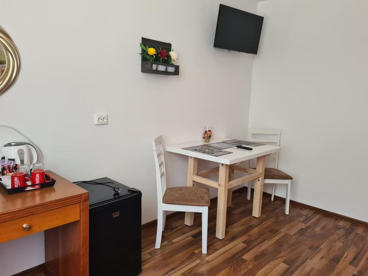 Luca'S Studio 3 ,Close To Therme Bucharest, Airport Otopeni Balotești Exterior foto